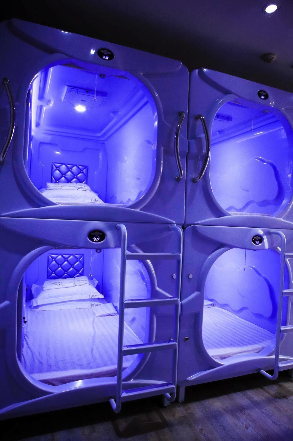 Met A Space Pod @ Boat Quay Singapore Eksteriør billede